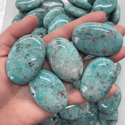 Green Amazonite Soap stone 1.8 inch (1.3 x 3 x 4.5cm) A-/B+