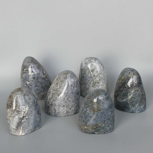 Blue Quartz With Black Spot Sculpture 200-350g/pc A