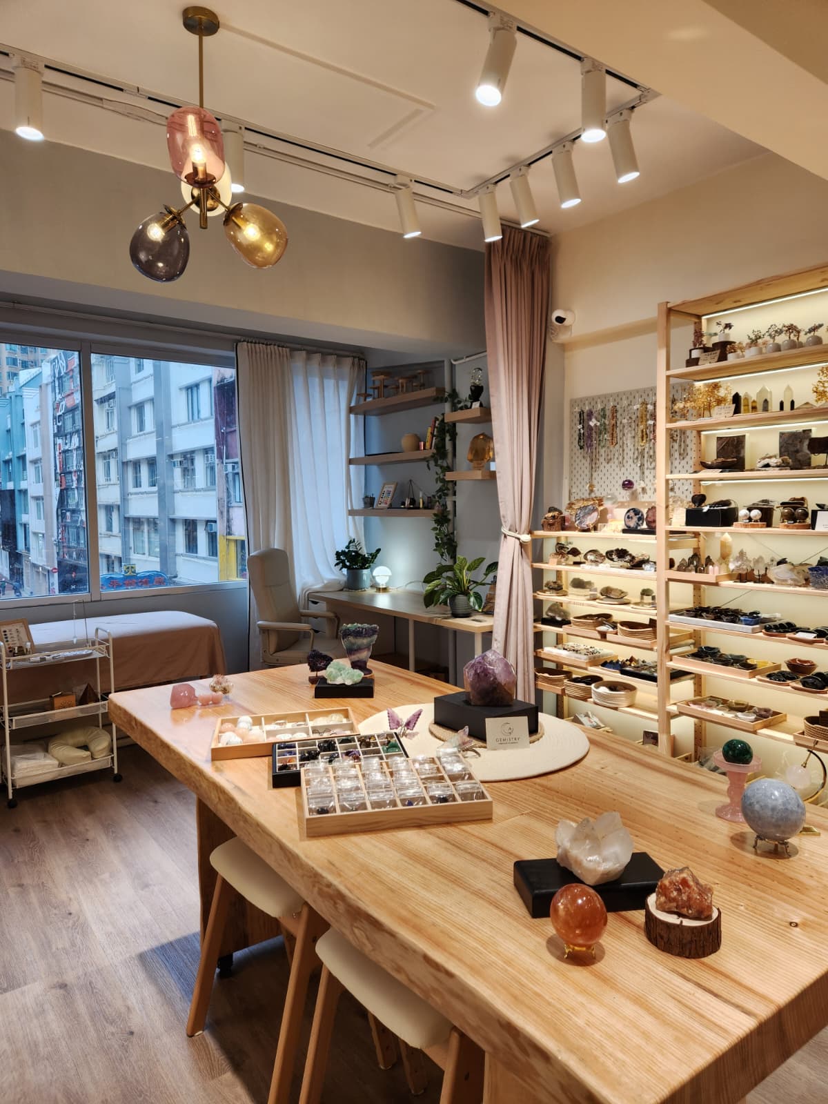 Gemistry crystal specialist studio in Causeway Bay — subconscious architecture practice